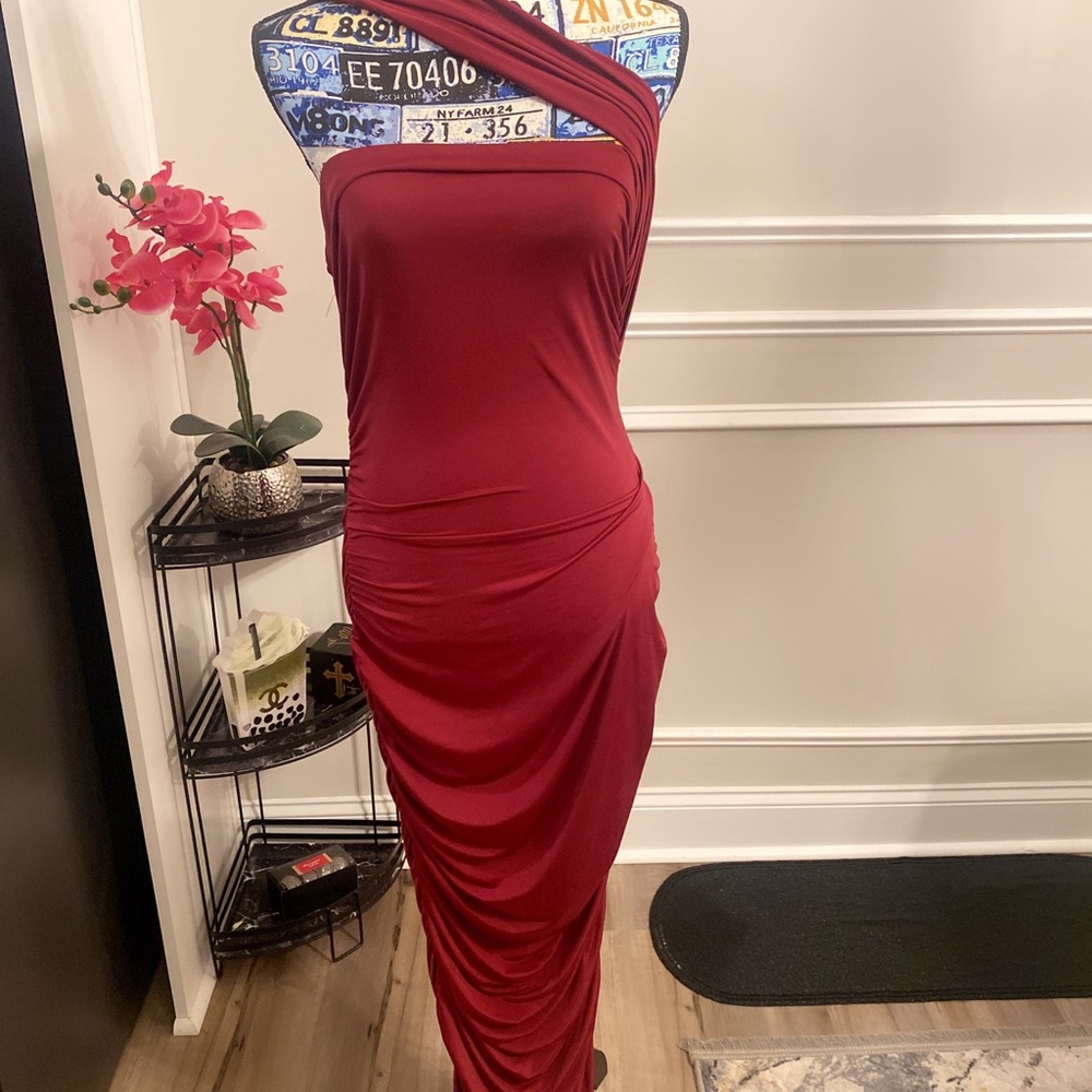 Fashionnova Tessa Ruched midi dress sz XL